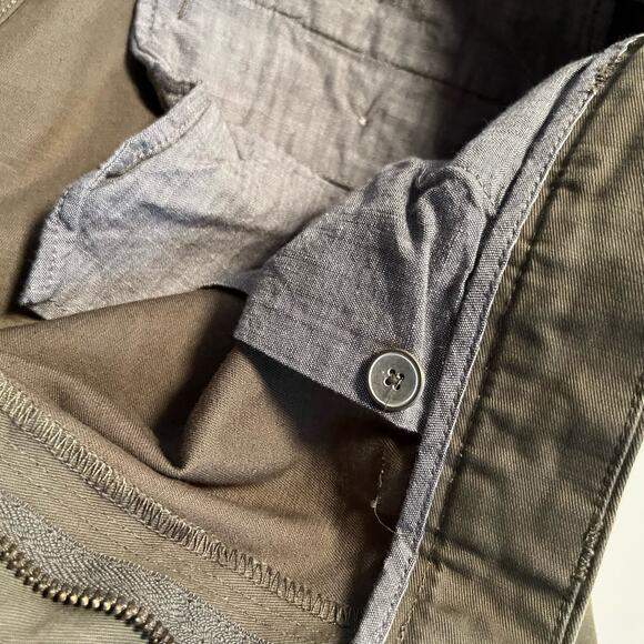 Duluth Trading Pants Size 40 x 30 Green Khaki Chino Cotton - Picture 6 of 13